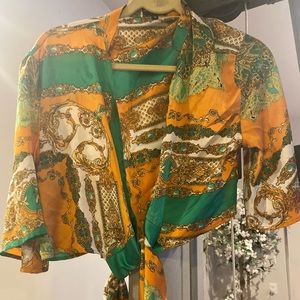 Pretty little thing crop top size 14 fits like a L